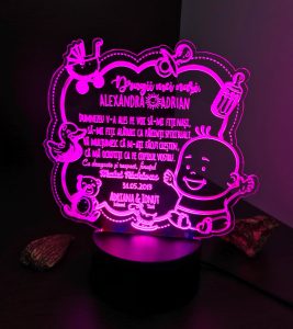Lampa LED – cadou de multumire pentru nasi de botez