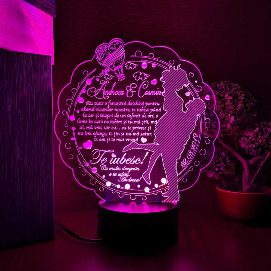 Cadou personalizat – Trofeu LED pentru persoana iubita
