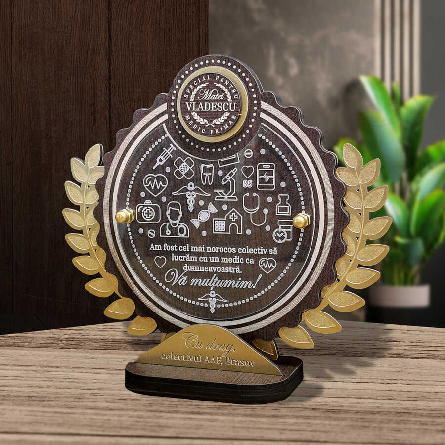Trofeu Personalizat – Cadou pentru medic