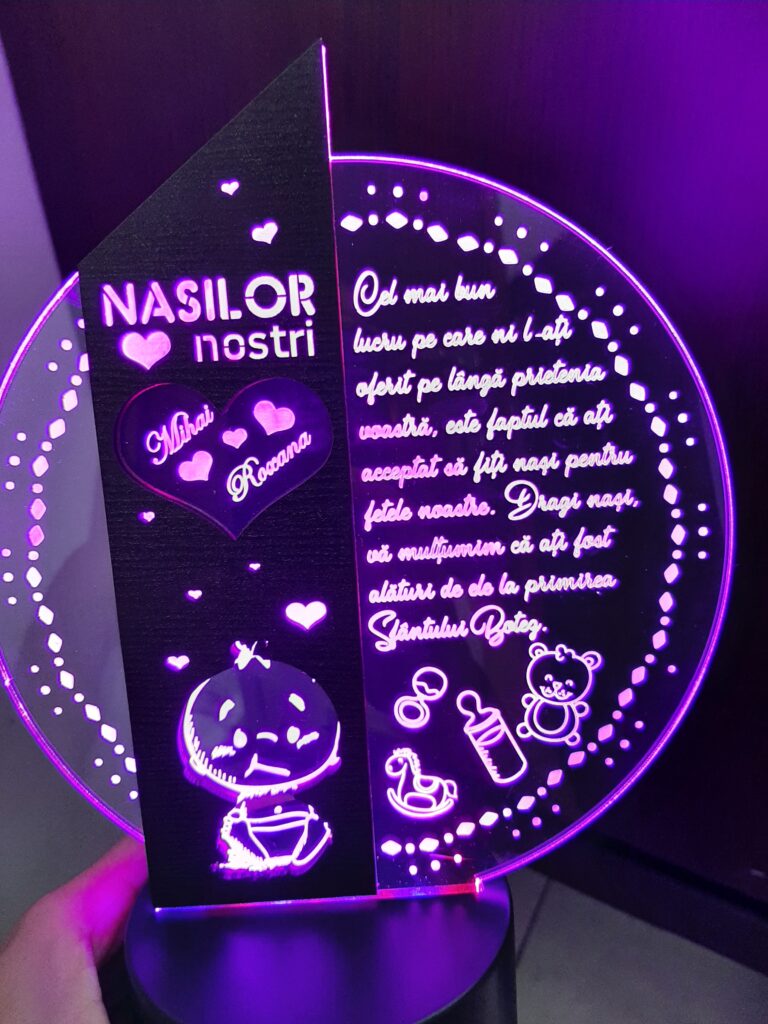 Fotografie reală cu „Cadou personalizat Trofeu LED - Pentru nasi botez”, trimisă în recenzia #429988