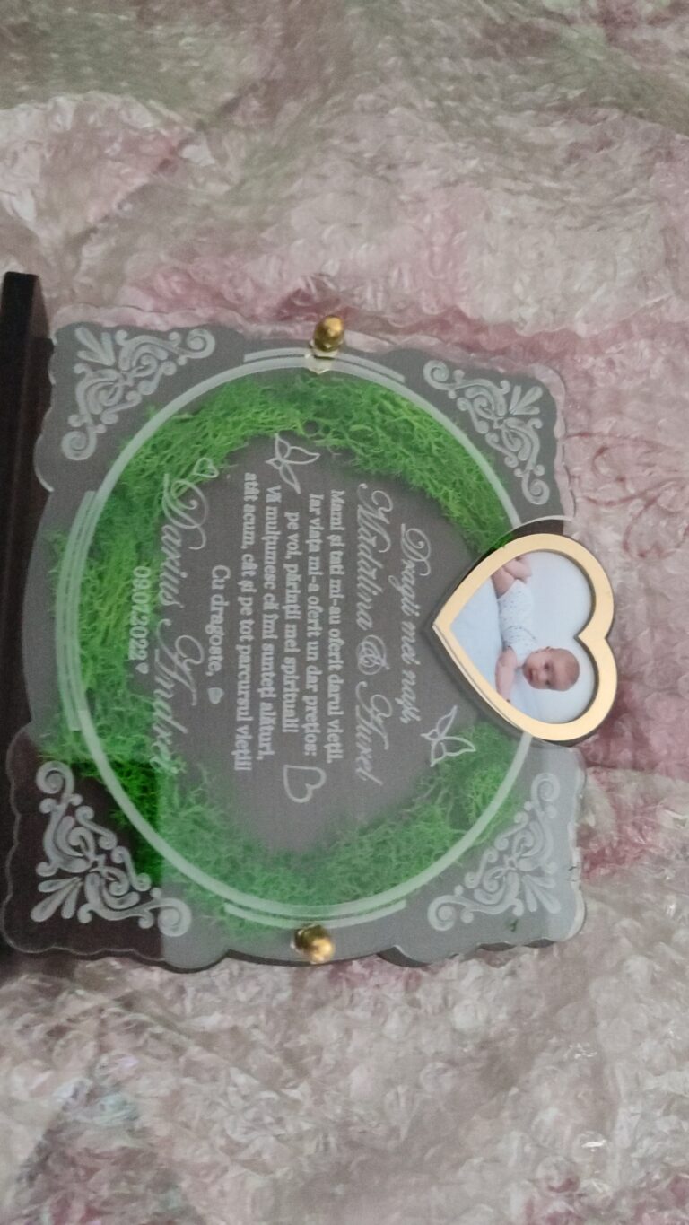 Fotografie reală cu „Trofeu Personalizat cu Licheni - Pentru nasii de botez”, trimisă în recenzia #410748