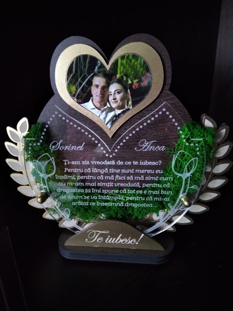 Fotografie reală cu „Cadou personalizat Trofeu cu Licheni – Declaratie iubire”, trimisă în recenzia #480352