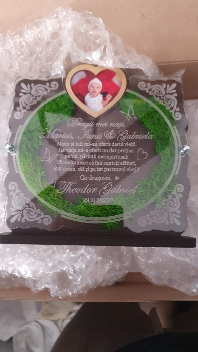 Fotografie reală cu „Trofeu Personalizat cu Licheni - Pentru nasii de botez”, trimisă în recenzia #492750
