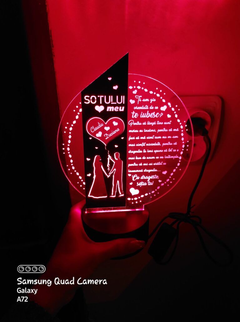 Fotografie reală cu „Cadou personalizat Trofeu LED – Iubitului meu”, trimisă în recenzia #511311