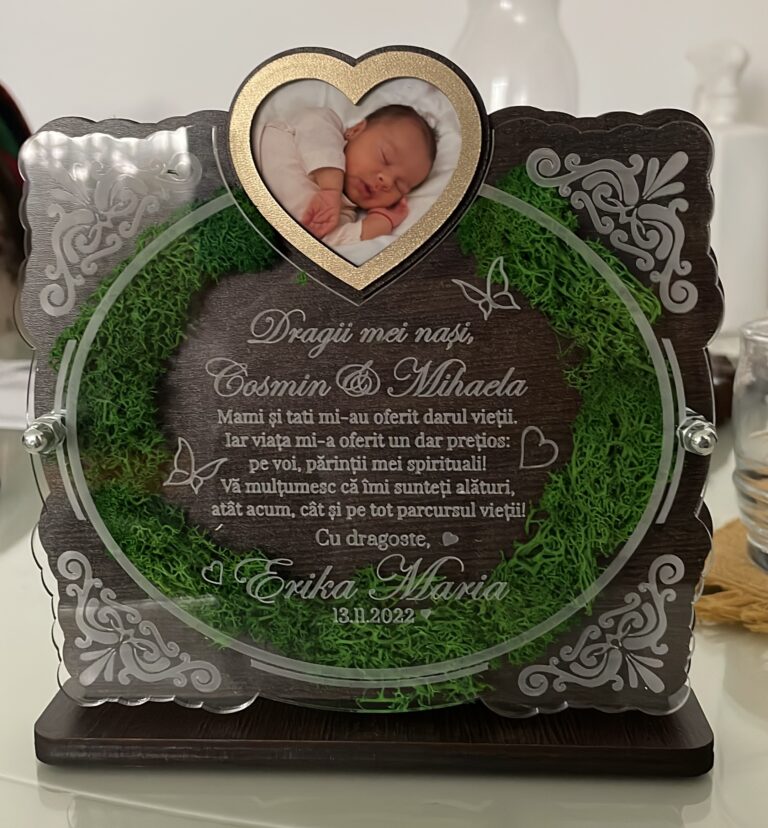 Fotografie reală cu „Trofeu Personalizat cu Licheni - Pentru nasii de botez”, trimisă în recenzia #510334
