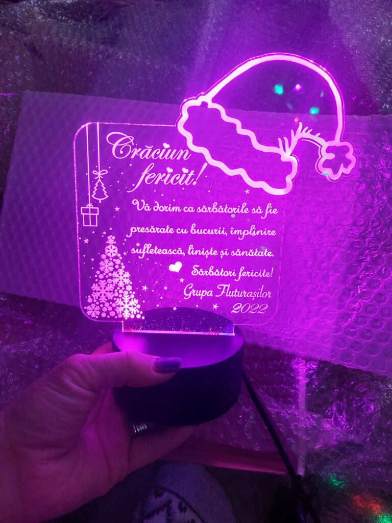 Fotografie reală cu „Trofeu personalizat - Cadou de craciun pentru prieteni”, trimisă în recenzia #534447