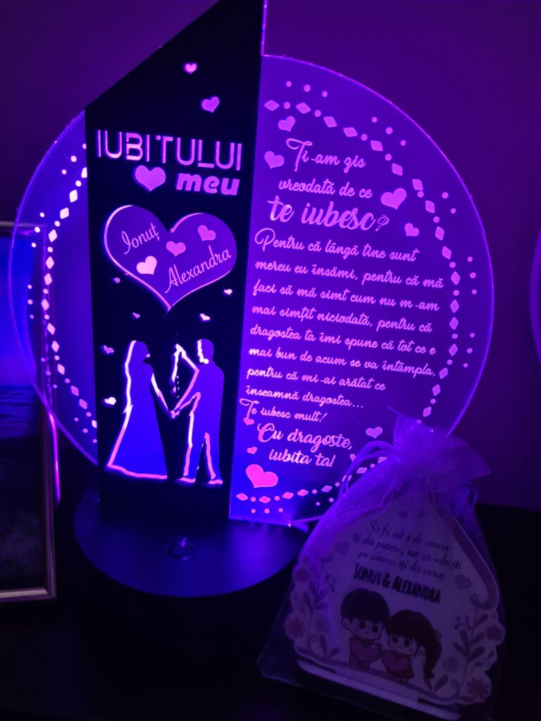 Fotografie reală cu „Cadou personalizat Trofeu LED – Iubitului meu”, trimisă în recenzia #599997
