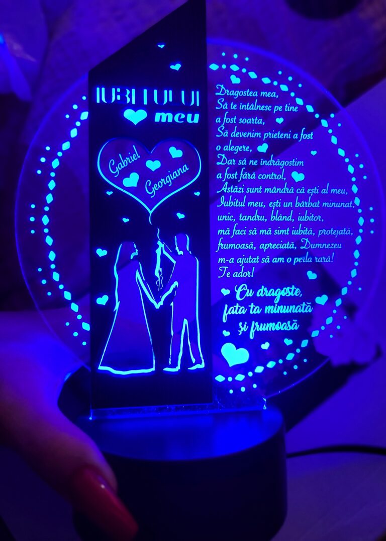 Fotografie reală cu „Cadou personalizat Trofeu LED – Iubitului meu”, trimisă în recenzia #628328