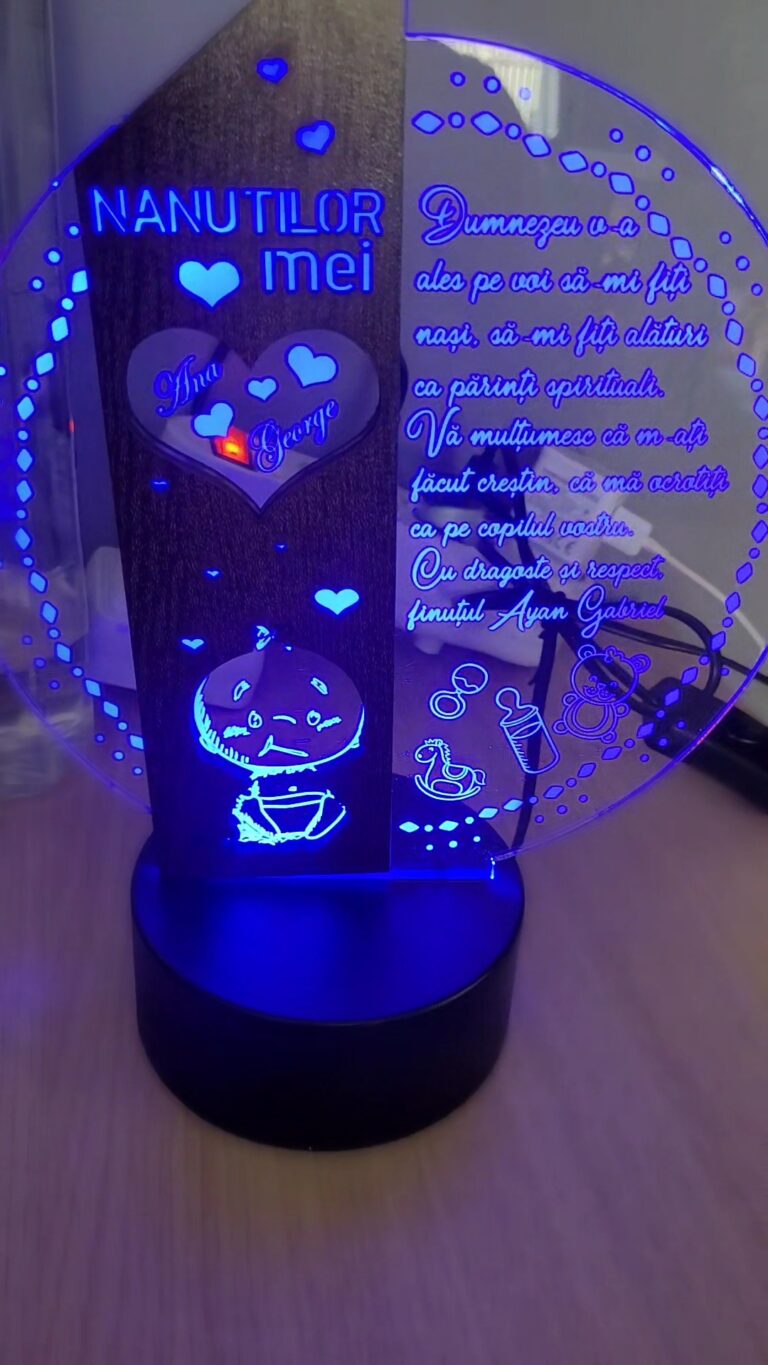 Fotografie reală cu „Cadou personalizat Trofeu LED - Pentru nasi botez”, trimisă în recenzia #635118