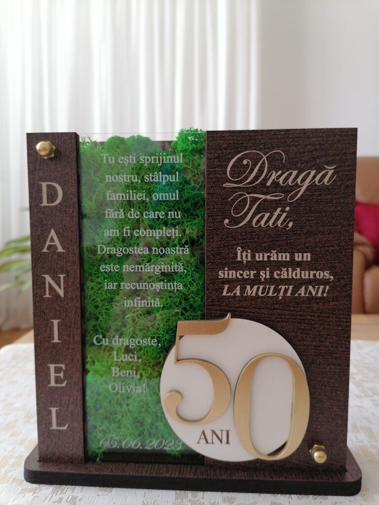 Fotografie reală cu „Cadou personalizat cu licheni- Trofeu pentru tata”, trimisă în recenzia #656962