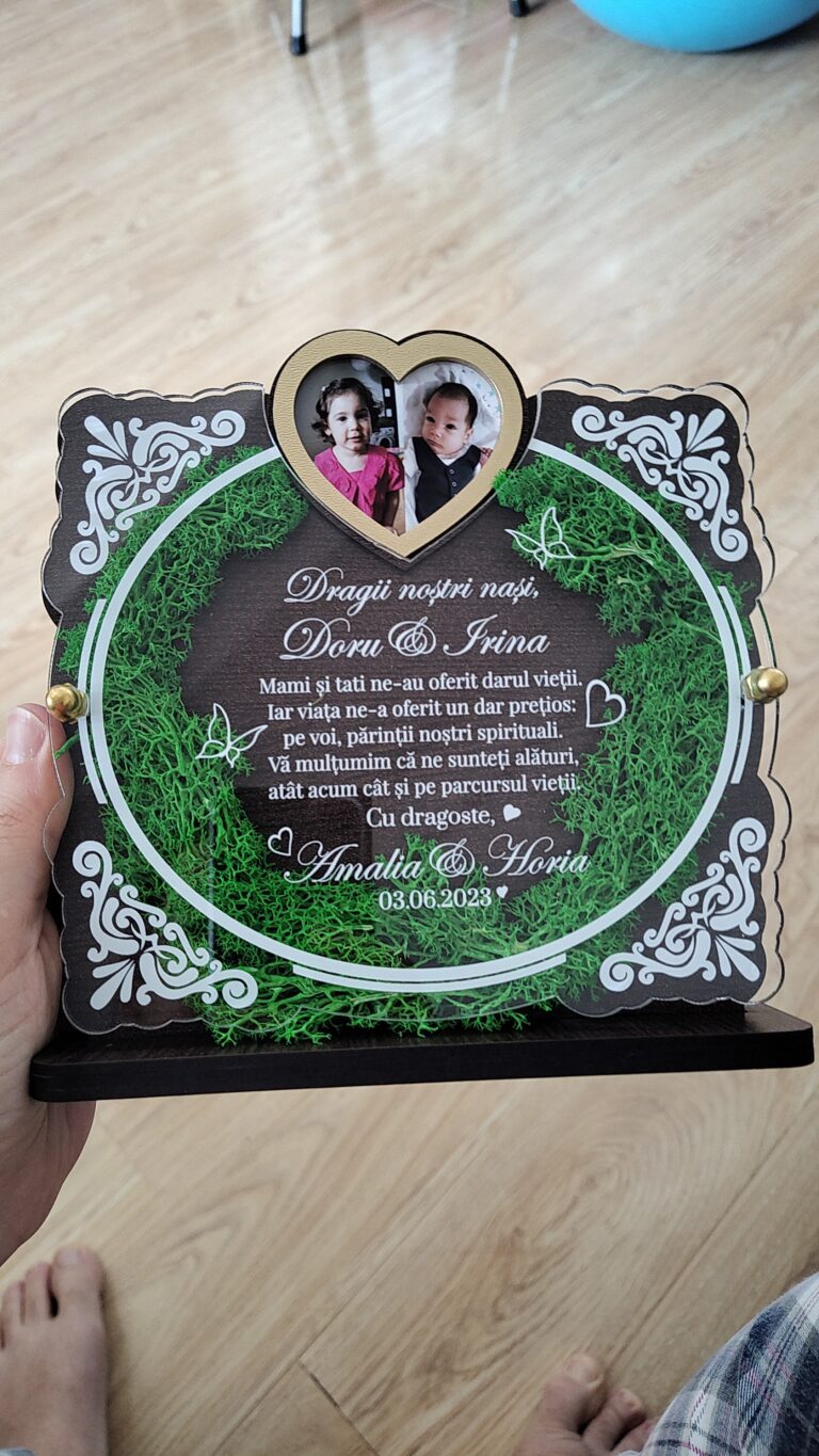 Fotografie reală cu „Trofeu Personalizat cu Licheni - Pentru nasii de botez”, trimisă în recenzia #657521