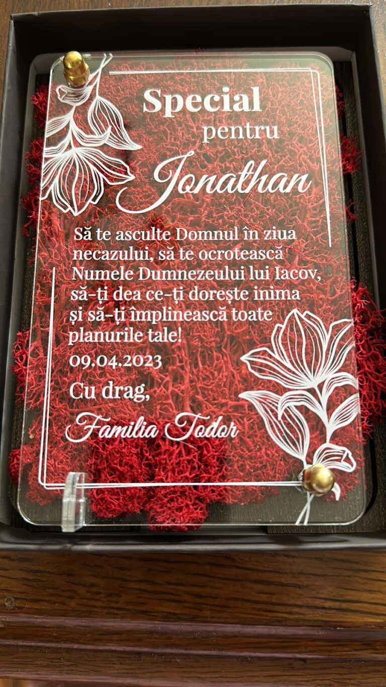 Fotografie reală cu „Felicitare cu licheni - Special pentru matusa”, trimisă în recenzia #640063