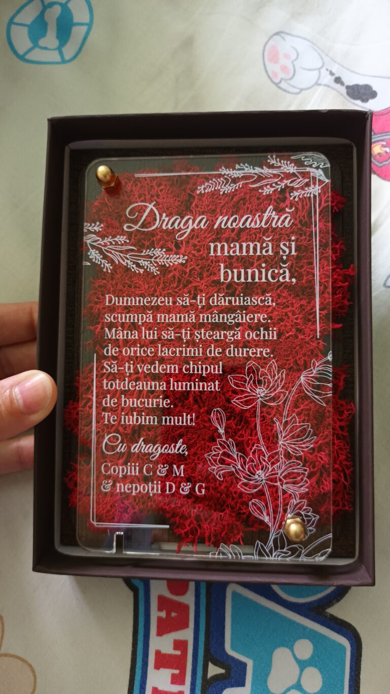 Fotografie reală cu „Felicitare cu licheni - Special pentru mama”, trimisă în recenzia #665925