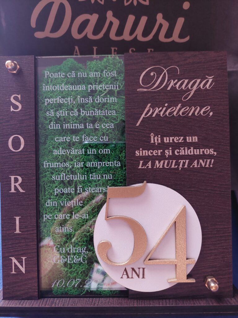 Fotografie reală cu „Cadou personalizat cu licheni- Trofeu pentru tata”, trimisă în recenzia #677736