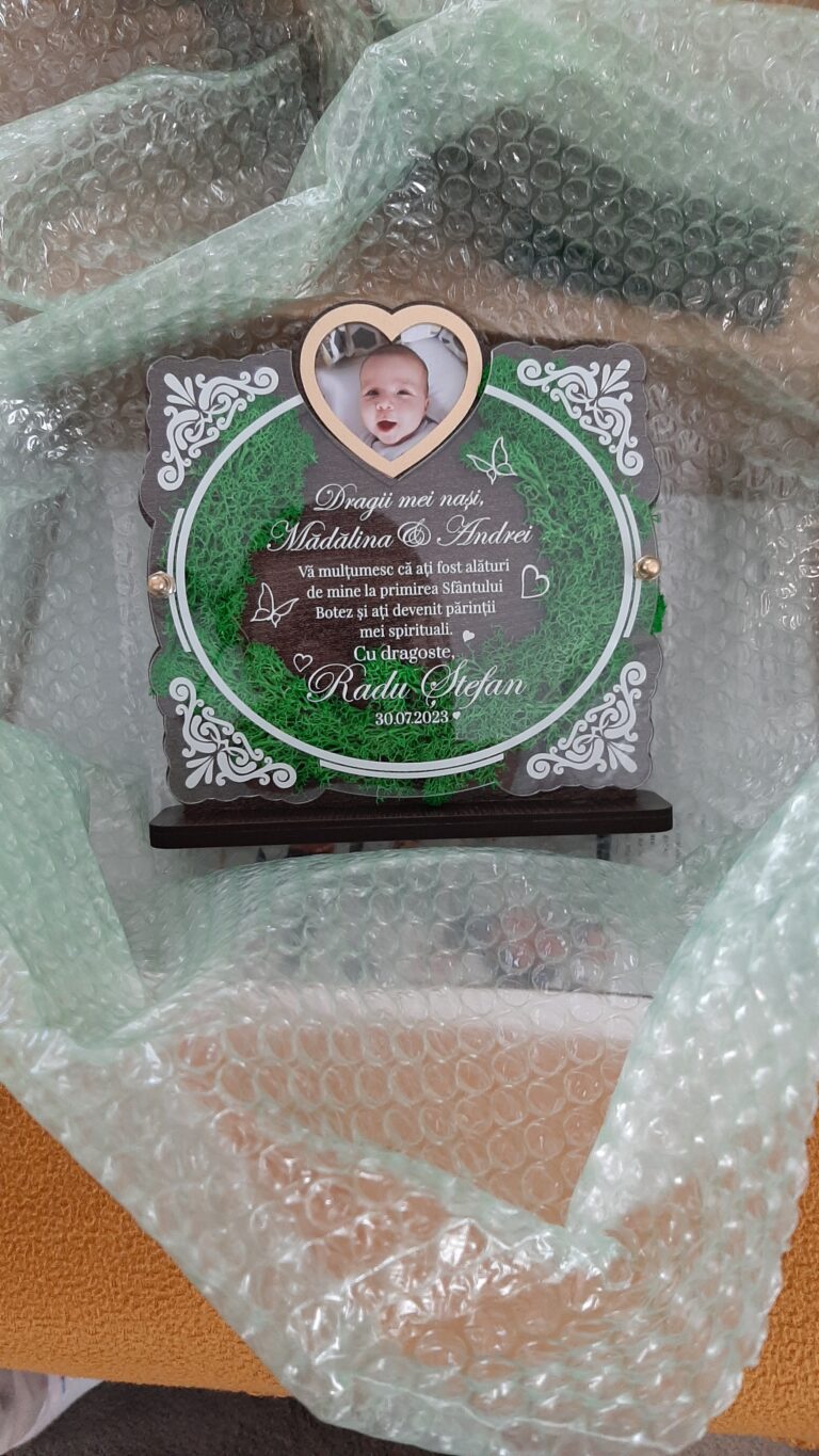 Fotografie reală cu „Trofeu Personalizat cu Licheni - Pentru nasii de botez”, trimisă în recenzia #700067