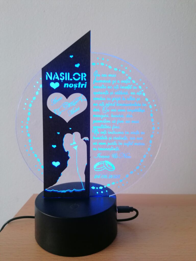 Fotografie reală cu „Cadou nasi personalizat Trofeu LED - Placheta pentru nasi”, trimisă în recenzia #683492