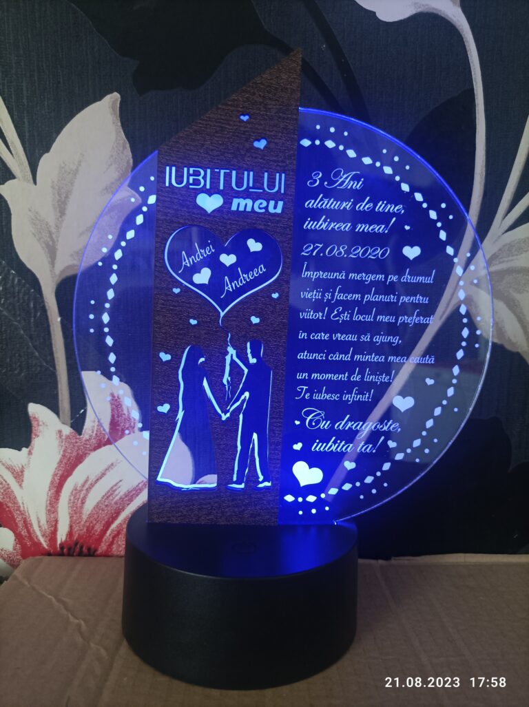 Fotografie reală cu „Cadou personalizat Trofeu LED – Iubitului meu”, trimisă în recenzia #721637
