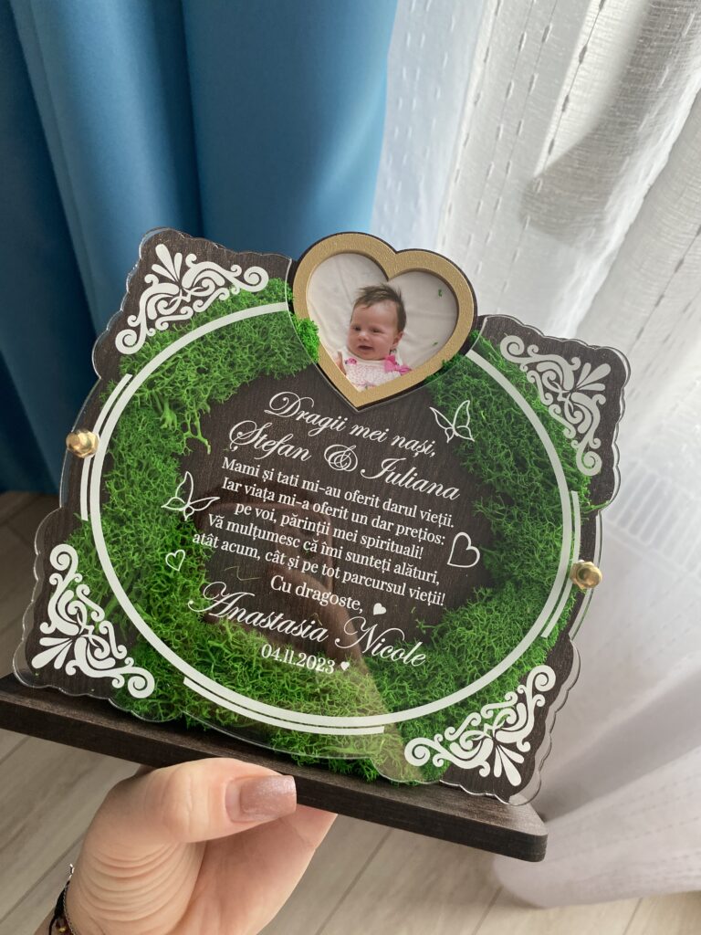 Fotografie reală cu „Trofeu Personalizat cu Licheni - Pentru nasii de botez”, trimisă în recenzia #777233