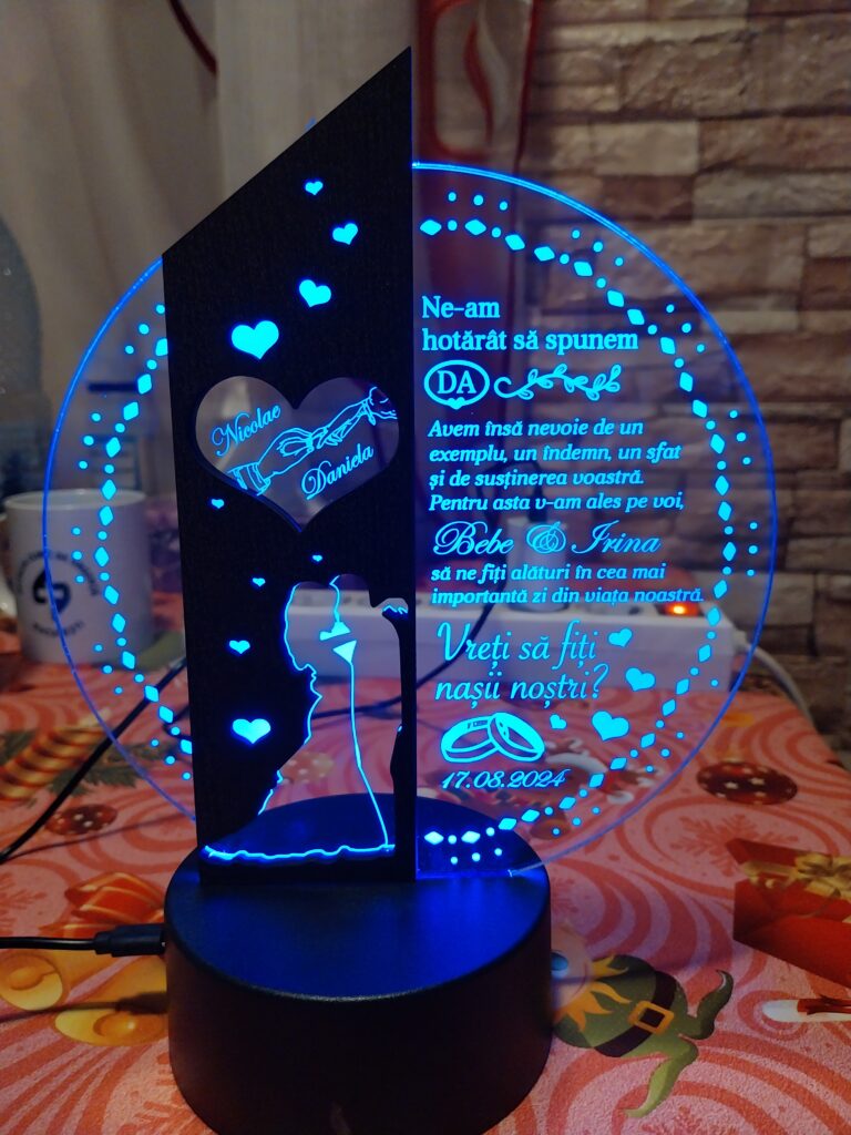 Fotografie reală cu „Cadou nasi personalizat Trofeu LED - Placheta pentru nasi”, trimisă în recenzia #883759