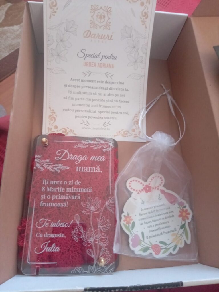 Fotografie reală cu „Felicitare cu licheni - Special pentru mama”, trimisă în recenzia #881337