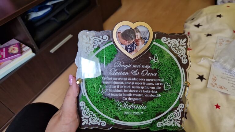 Fotografie reală cu „Trofeu Personalizat cu Licheni - Pentru nasii de botez”, trimisă în recenzia #922682