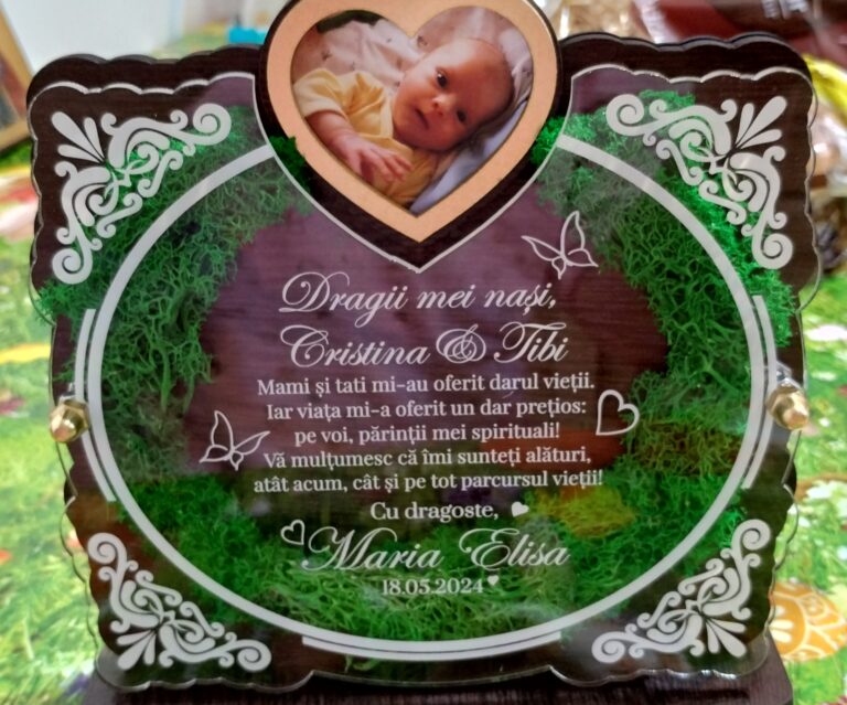 Fotografie reală cu „Trofeu Personalizat cu Licheni - Pentru nasii de botez”, trimisă în recenzia #914655