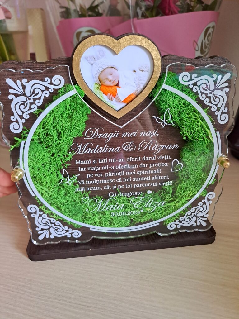 Fotografie reală cu „Trofeu Personalizat cu Licheni - Pentru nasii de botez”, trimisă în recenzia #939685