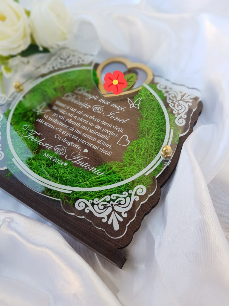 Fotografie reală cu „Trofeu Personalizat cu Licheni - Pentru nasii de botez”, trimisă în recenzia #941221