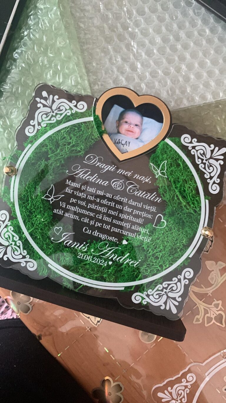 Fotografie reală cu „Trofeu Personalizat cu Licheni - Pentru nasii de botez”, trimisă în recenzia #940979