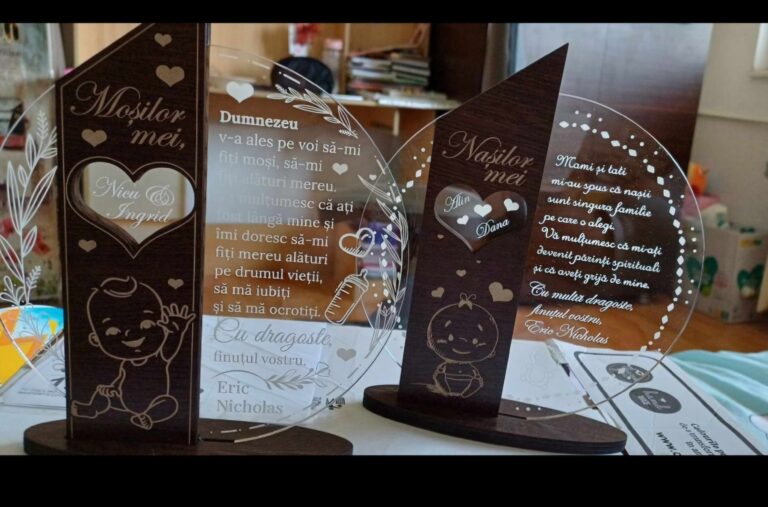 Fotografie reală cu „Cadou personalizat Trofeu LED - Pentru nasi botez”, trimisă în recenzia #943996