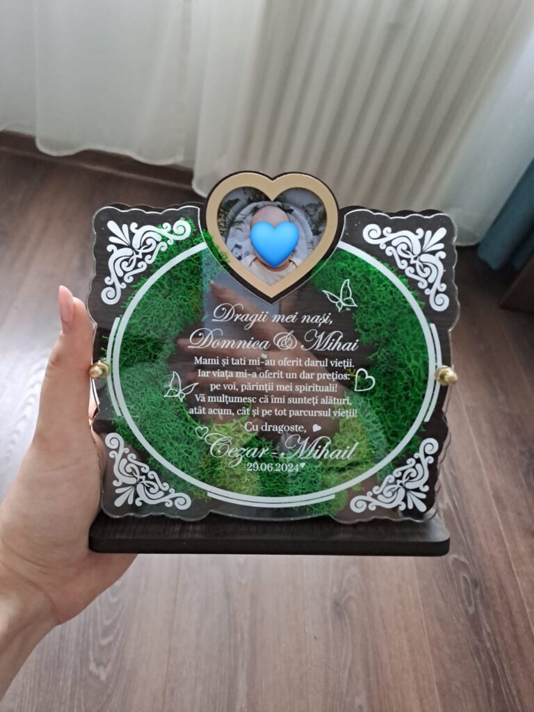 Fotografie reală cu „Trofeu Personalizat cu Licheni - Pentru nasii de botez”, trimisă în recenzia #940547