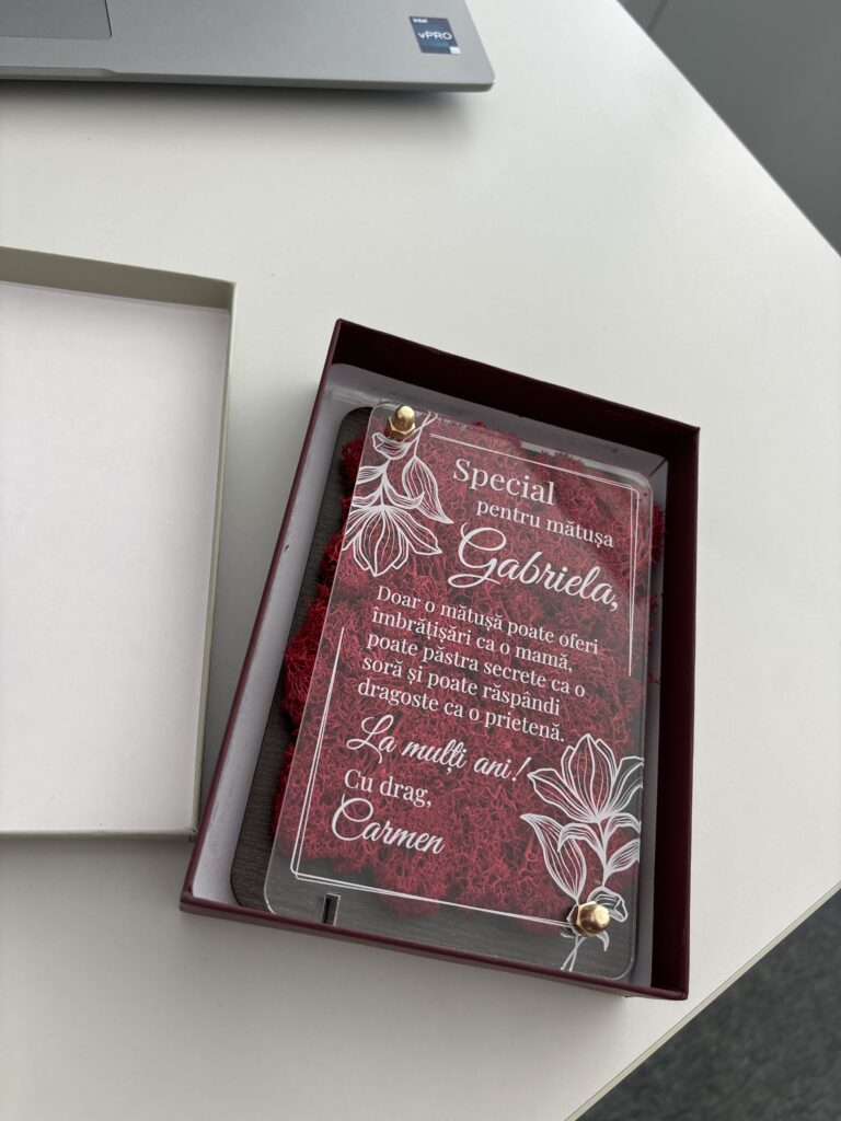 Fotografie reală cu „Felicitare cu licheni - Special pentru matusa”, trimisă în recenzia #971440