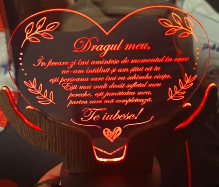 Fotografie reală cu „Cadou personalizat Trofeu led - Placheta inima mea - LED”, trimisă în recenzia #1032901