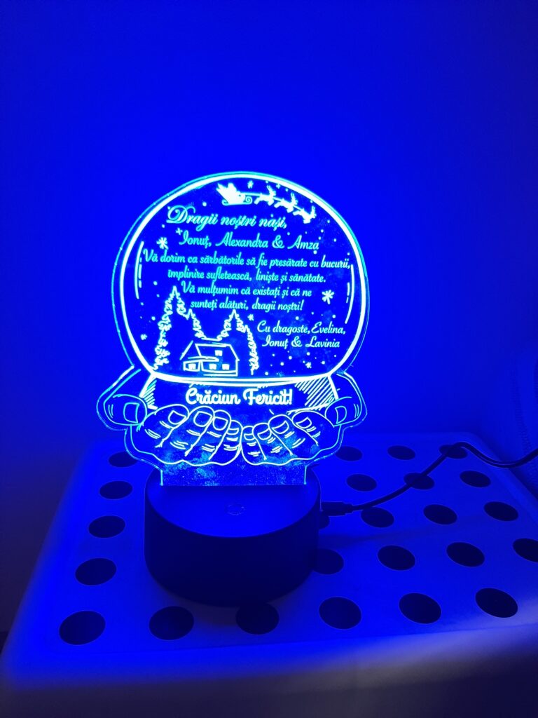 Fotografie reală cu „Trofeu Personalizat - Cadou glob de Craciun pentru nasi”, trimisă în recenzia #1075722