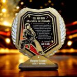 trofeu_personalizat_-_maestru_in_karate_trofee-personalizate_29046555_cadou_personalizat.jpg