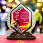 trofeu_personalizat_-_skaterul_anului_trofee-personalizate_15149193_cadou_personalizat.jpg