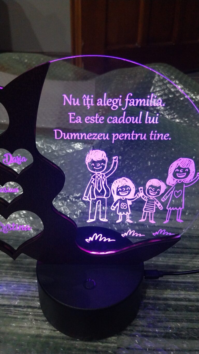 Fotografie reală cu „Trofeu LED -  Cadou personalizat  pentru aniversare”, trimisă în recenzia #1084707