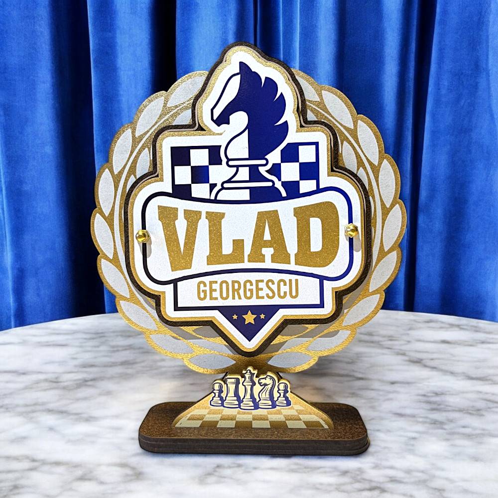 Trofeu personalizat pentru campionul de SAH
