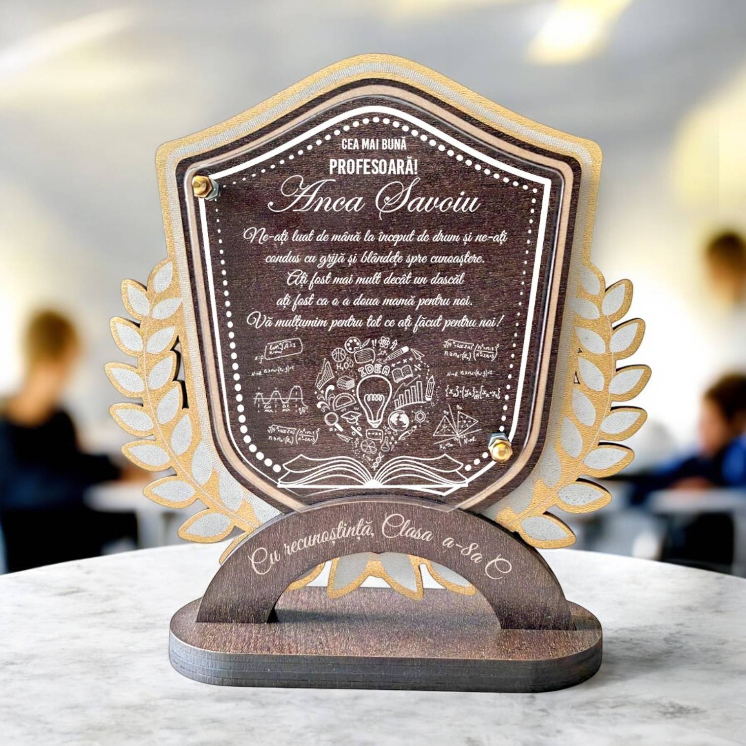 Trofeu personalizat - Cea mai buna profesoara