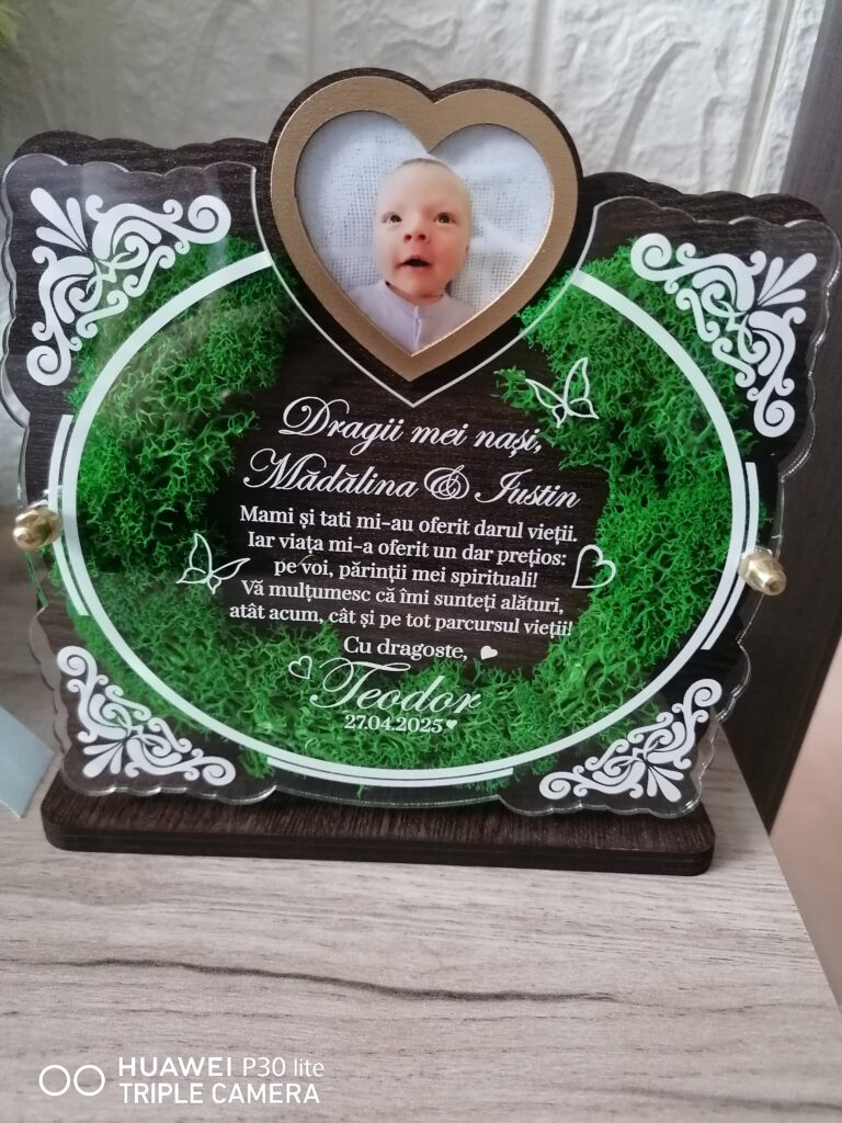 Fotografie reală cu „Trofeu Personalizat cu Licheni - Pentru nasii de botez”, trimisă în recenzia #1127019