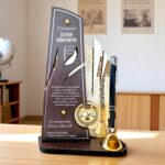 trofeu_personalizat_cu_pix_-_pentru_diriginte_din_partea_clasei_trofee-personalizate_33376947_cadou_personalizat.jpg