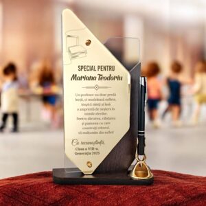 Trofeu personalizat gold cu pix – Pentru profesoara