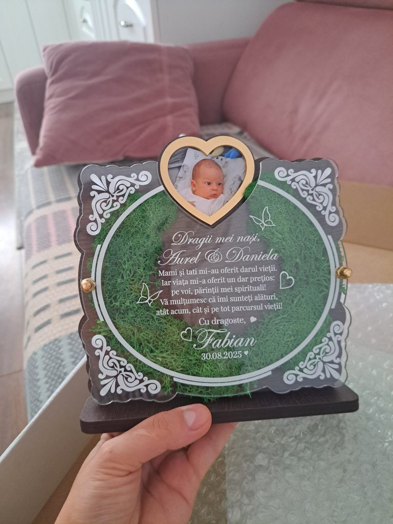 Fotografie reală cu „Trofeu Personalizat cu Licheni - Pentru nasii de botez”, trimisă în recenzia #1189058