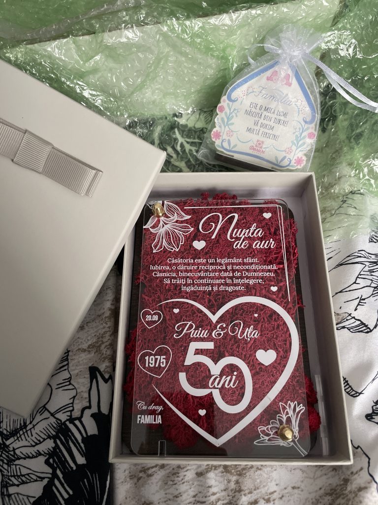 Fotografie reală cu „Felicitare cu licheni – Aniversare nunta de aur 50 ani”, trimisă în recenzia #1258673
