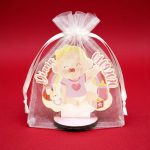 marturie-botez-personalizata-din-lemn-cu-bebelus-jucaus-fetite