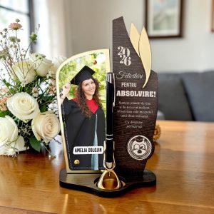 Trofeu personalizat – Felicitari pentru Absolvire