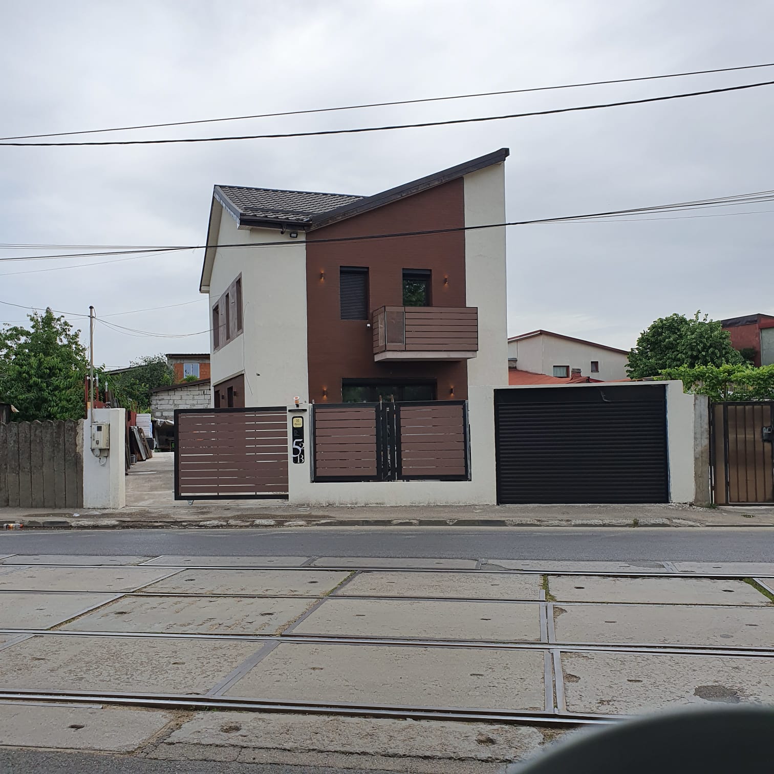Sediul și atelierul Daruri Alese de pe Strada Zetarilor 52B, București