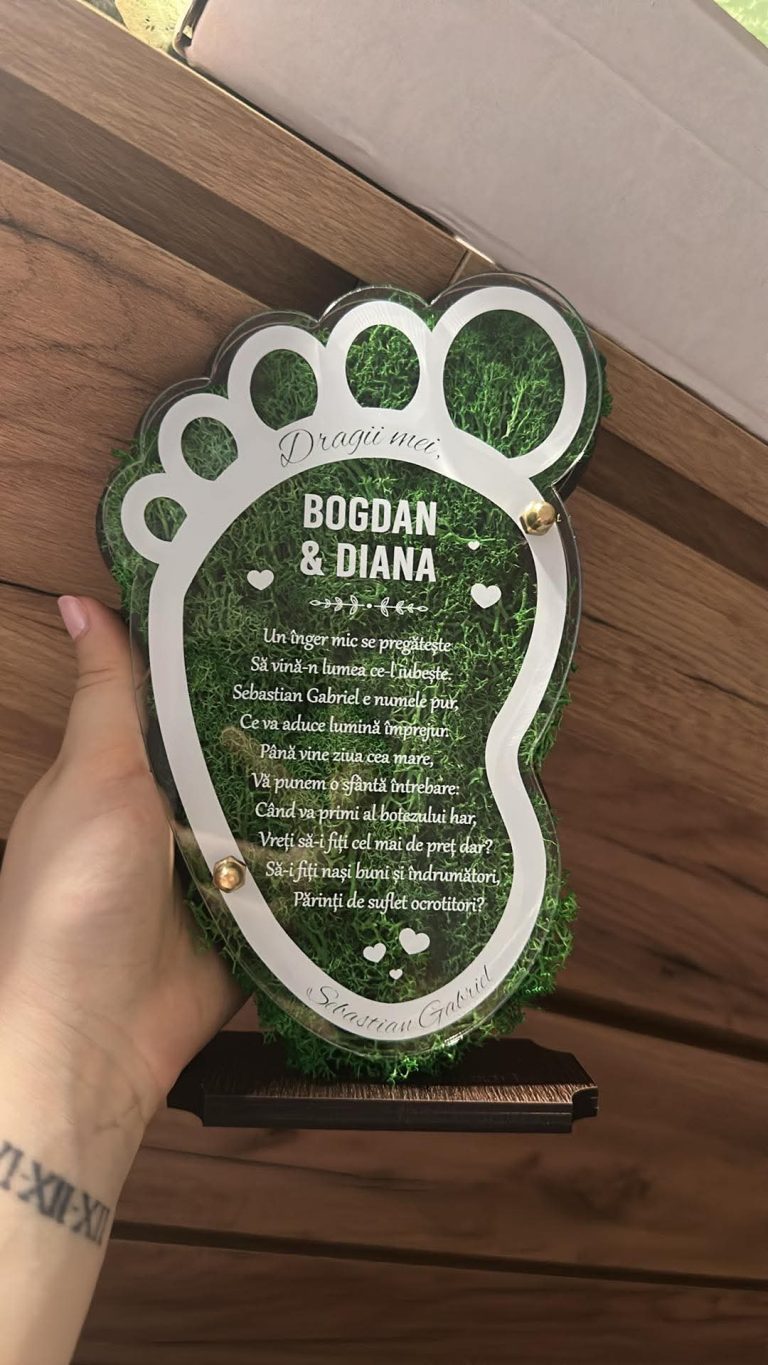 Fotografie reală cu „Trofeu personalizat cu licheni - Vreti sa fiti nasii mei?”, trimisă în recenzia #1377858