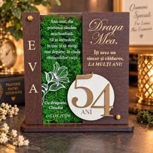Trofeu personalizat cu licheni pentru prietenă de aniversare