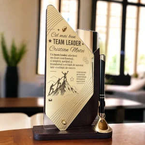 Trofeu personalizat pentru cel mai bun team leader